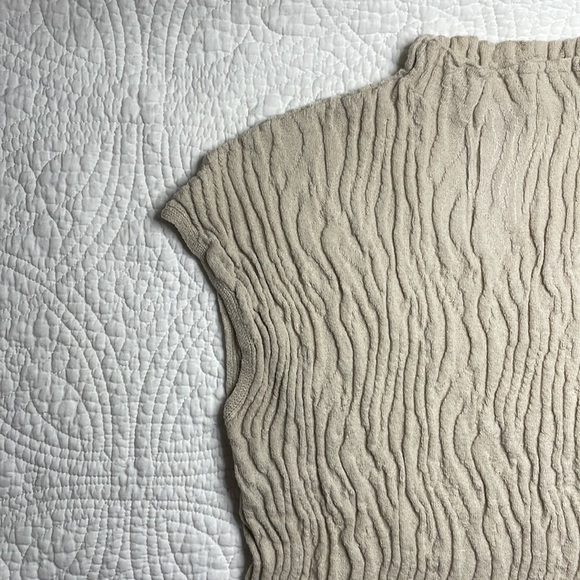 Zara Beige Top - Picture 2 of 5